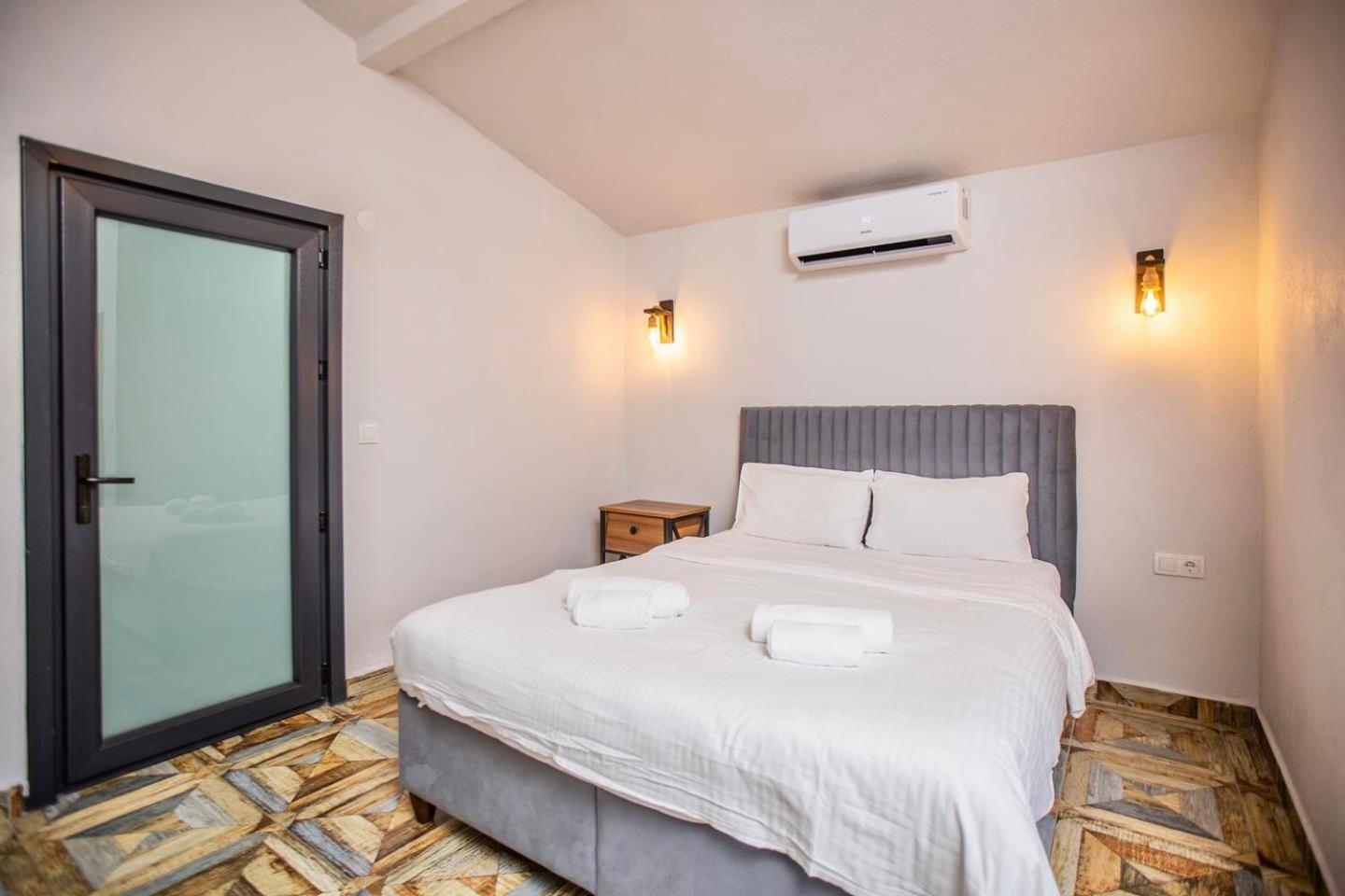 Bed and Breakfast Sapancaminihouse Esterno foto