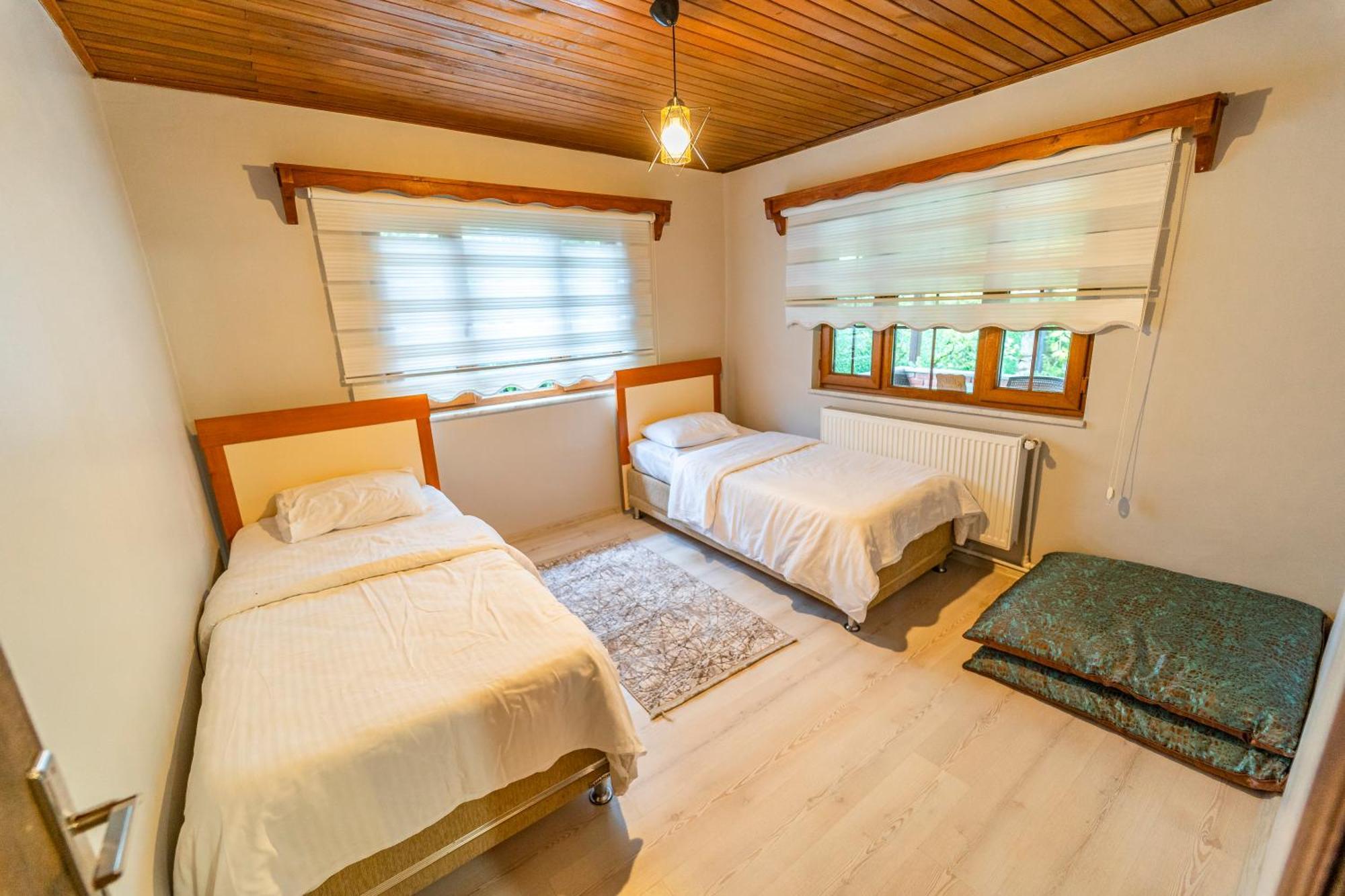 Bed and Breakfast Sapancaminihouse Esterno foto